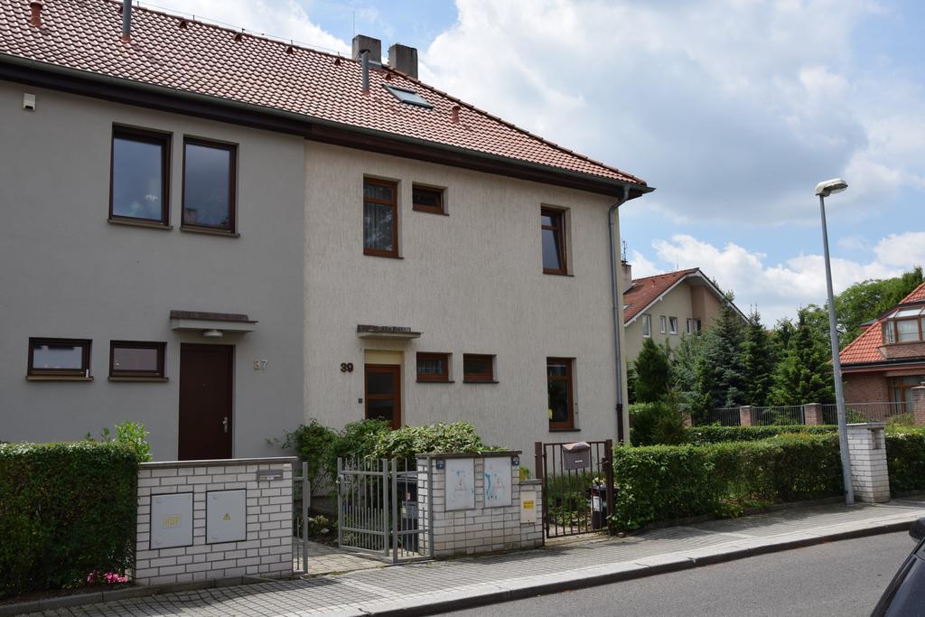 Classical House In Prague 6 Exterior foto